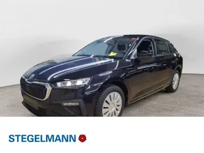 Usata Skoda Scala Essence 95 CV (69 kW) 2025 Nero Utilitaria