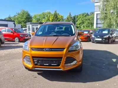 Gebraucht Ford Kuga Trend 150 PS (110 kW) 2015 Orange SUV