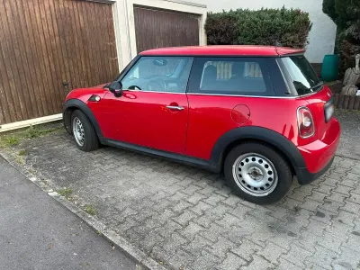 Gebraucht Mini Cooper 75 PS (55 kW) 2009 Rot Kleinwagen