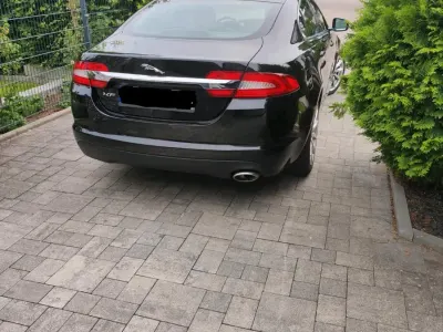 Gebraucht Jaguar XF 190 PS (139 kW) 2012 Schwarz Limousine