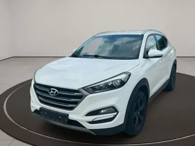 Gebraucht Hyundai Tucson Trend 177 PS (130 kW) 2016 Weiß SUV