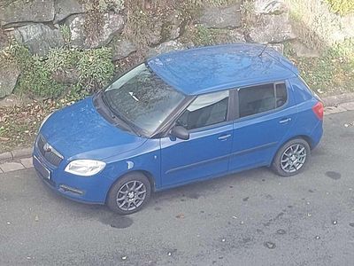 Gebraucht Skoda Fabia 60 PS (44 kW) 2009 Blau Limousine