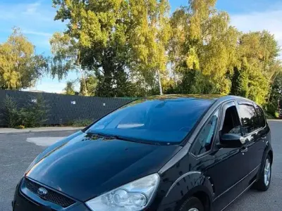 Gebraucht Ford S-MAX S 140 PS (102 kW) 2010 Schwarz Van / Kleinbus