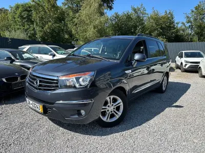 Gebraucht SsangYong Rodius 178 PS (130 kW) 2017 Blau Van / Kleinbus