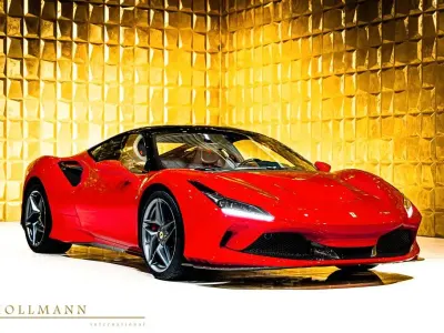 Usata Ferrari F8 719 CV (528 kW) 2022 Rosso Coupé