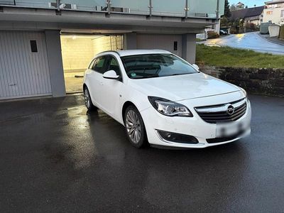 Used Opel Insignia 170 HP (125 kW) 2016 White Estate