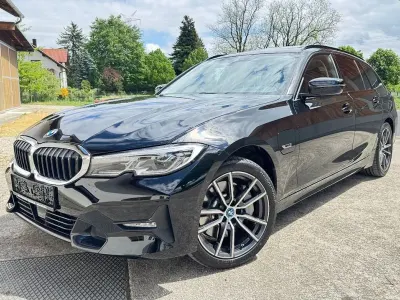 Usata BMW 330e Sport Line 184 CV (135 kW) 2022 Nero Station wagon