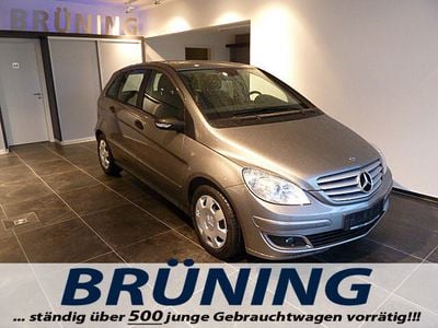 Gebraucht Mercedes B180 109 PS (80 kW) 2006 Grau metallic Van / Kleinbus