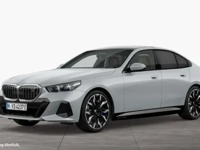 Gebraucht BMW i5 M Sport 250 kW (340 PS) 2023 M brooklyn grau Limousine