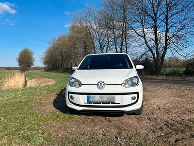 Second-hand VW up! CLUB 75 CP (55 kW) 2015 Alb Hatchback