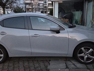 Second-hand Mazda 2 Exclusive-Line 90 CP (66 kW) 2024 Gri Hatchback