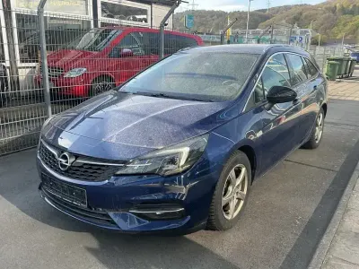 Usata Opel Astra Business Elegance 122 CV (89 kW) 2021 Blu Station wagon