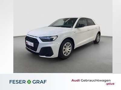 Gletscherweiß metallic mythosschwarz metallic Gebraucht 2024 Audi A1 Sportback S-Line Kleinwagen | 24.780 € (Fairer Preis)
