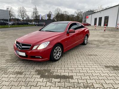 gebraucht Mercedes E250 E 250 CoupéAutomatik, 8 Fach bereift