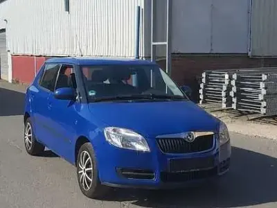 Gebraucht Skoda Fabia Style 105 PS (77 kW) 2010 Blau Limousine