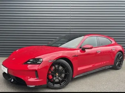 Gebraucht Porsche Taycan GTS Sport Turismo Sport Turismo 514 kW (700 PS) 2026 Rot Kombi