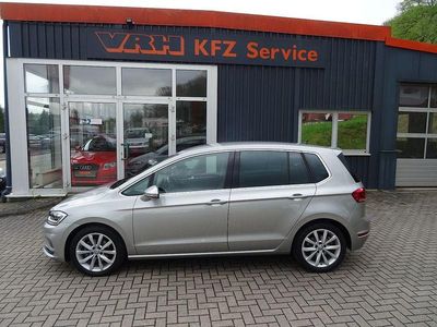 Gebraucht VW Golf VII Highline 131 PS (96 kW) 2018 Silber Kombi