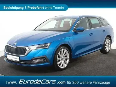 Gebraucht Skoda Octavia 245 PS (180 kW) 2022 Blau (metallic) Kombi