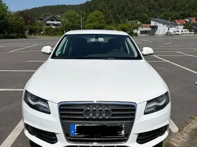 Gebraucht Audi A4 Ambiente 120 PS (88 kW) 2009 Weiß Limousine