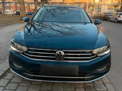 Gebraucht VW Passat 200 PS (147 kW) 2022 Blau Kombi