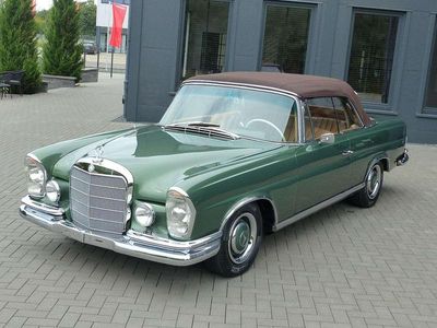 Gebraucht Mercedes 250 SE 150 PS (110 kW) 1966 Grün Cabrio