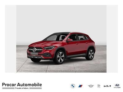 Gebraucht Mercedes GLA180 Progressive 136 PS (100 kW) 2022 Rot SUV