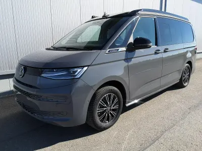 Neu VW California Beach 150 PS (110 kW) 2026 Pure grey Van