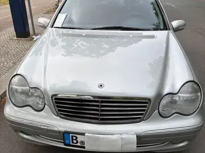 Gebraucht Mercedes C240 Avantgarde 170 PS (125 kW) 2002 Silber Limousine