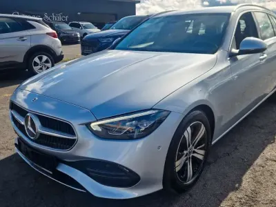 Gebraucht Mercedes C180 Avantgarde 190 PS (139 kW) 2022 Silber Limousine