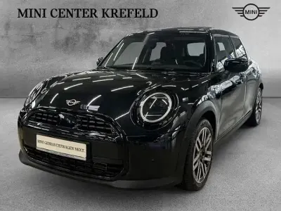 Używany Mini Cooper Classic 156 KM (114 kW) 2025 Czarny Hatchback