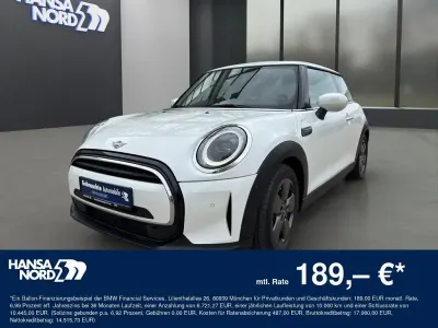 Gebraucht Mini Cooper Classic 136 PS (100 kW) 2023 Weiss / nanuq white Kleinwagen