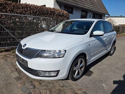 Usata Skoda Rapid Ambition 86 CV (63 kW) 2015 Bianco Utilitaria