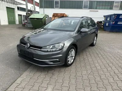 Gebraucht VW Golf VII Comfortline 116 PS (85 kW) 2018 Grau Kombi
