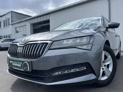 Gebraucht Skoda Superb Ambition 150 PS (110 kW) 2022 Graphitegrau (metallic) Kombi