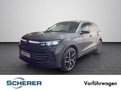 Delfingrau metallic (metallic) Gebraucht 2025 VW Tiguan Elegance SUV | 44.940 € (Etwas zu teuer)