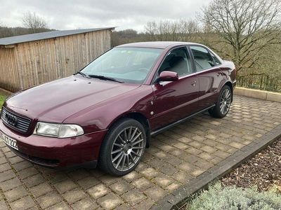 Gebraucht Audi A4 150 PS (110 kW) 1996 Rot Limousine
