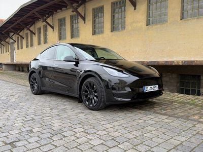 Schwarz Gebraucht 2022 Tesla Model Y SUV | 32.499 € (Fairer Preis)