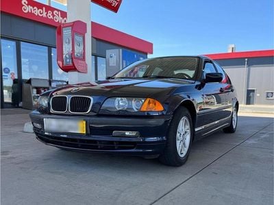 Blau Gebraucht 2000 BMW 318 Limousine | 1.500 € (Superpreis)