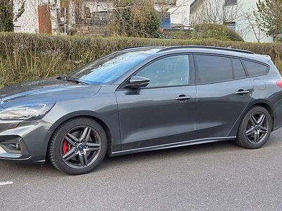 Gebraucht Ford Focus ST 190 PS (139 kW) 2019 Grau Limousine