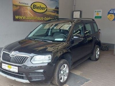 Schwarz Gebraucht 2016 Skoda Yeti Active SUV | 11.450 € (Fairer Preis)