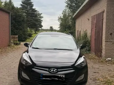 Gebraucht Hyundai i30 99 PS (72 kW) 2013 Schwarz Coupé