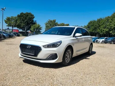 Gebraucht Hyundai i30 Trend 116 PS (85 kW) 2019 Weiß Kombi