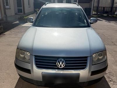 Second-hand VW Passat 101 CP (74 kW) 2004 Argintiu Break