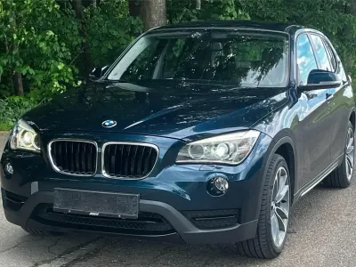 Gebraucht BMW X1 Sport Line 184 PS (135 kW) 2012 Blau SUV