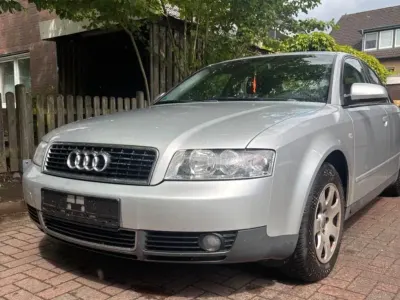 Gebraucht Audi A4 130 PS (95 kW) 2001 Silber Limousine