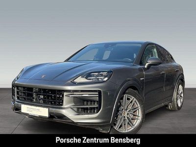 Grau Gebraucht 2025 Porsche Cayenne SUV | 114.900 € (Teuer)