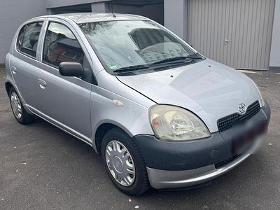 Gebraucht Toyota Yaris 67 PS (49 kW) 2002 Kleinwagen