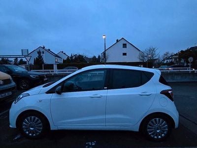 Gebraucht Hyundai i10 YES! 87 PS (63 kW) 2019 Weiß Kleinwagen