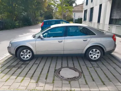 Gebraucht Audi A4 131 PS (96 kW) 2002 Grau Limousine