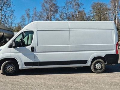 Second-hand Opel Movano 165 CP (121 kW) 2024 Negru Van